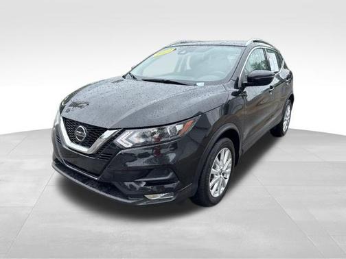 2022 Nissan Rogue Sport SV