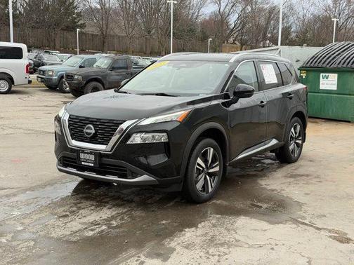 2023 Nissan Rogue SL