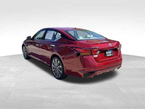 2024 Nissan Altima 2.5 SL