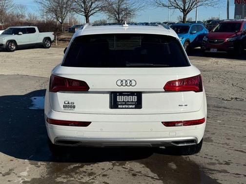 2020 Audi Q5 40 Premium Plus