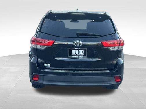 2018 Toyota Highlander SE