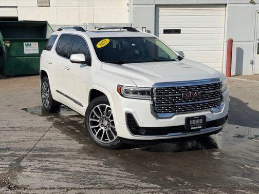 2022 GMC Acadia Denali