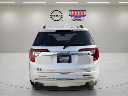 2022 GMC Acadia Denali