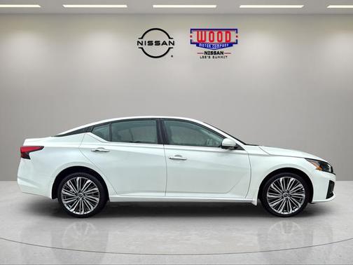 White 2024 Nissan Altima 2.5 SL