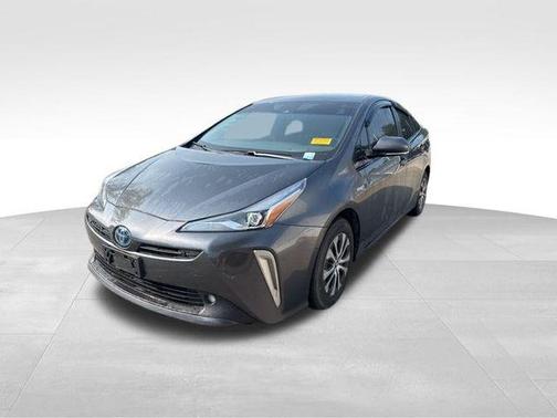 2019 Toyota Prius XLE