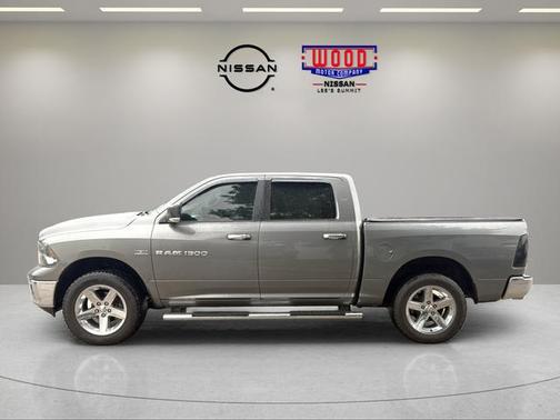 Mineral Gray Clearcoat Metallic 2012 RAM 1500 SLT