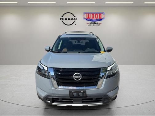 Boulder Gray Pearl 2023 Nissan Pathfinder Platinum