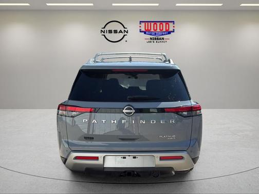 Boulder Gray Pearl 2023 Nissan Pathfinder Platinum