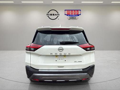White 2023 Nissan Rogue SL