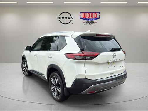 White 2023 Nissan Rogue SL