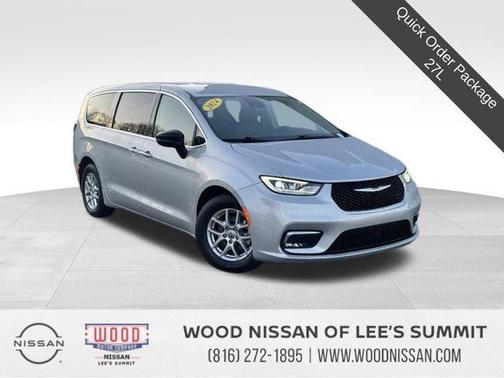 2024 Chrysler Pacifica Touring-L