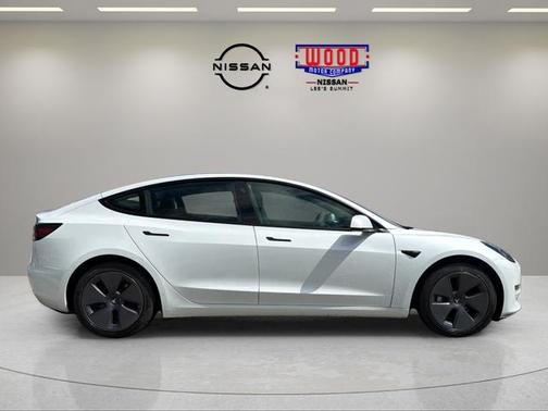 Pearl White Multi 2023 Tesla Model 3 Base