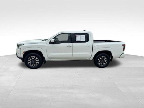 2024 Nissan Frontier SL