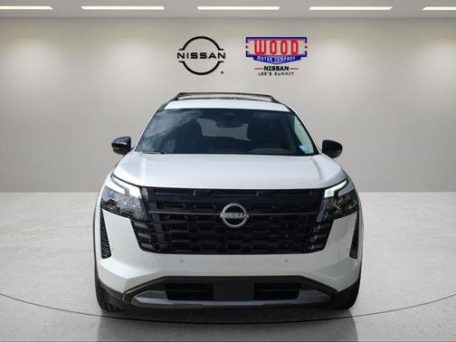 Everest White P 2026 Nissan Pathfinder SL