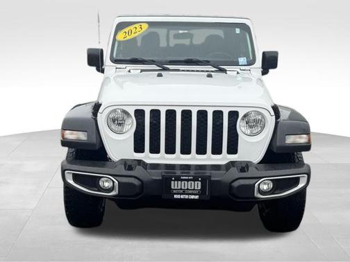 2023 Jeep Gladiator Sport