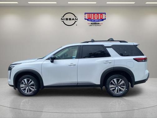 Everest White P 2026 Nissan Pathfinder SL