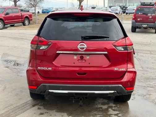 2020 Nissan Rogue SL