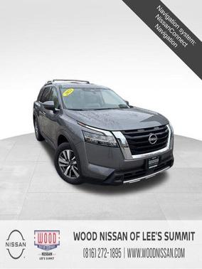 2023 Nissan Pathfinder SL
