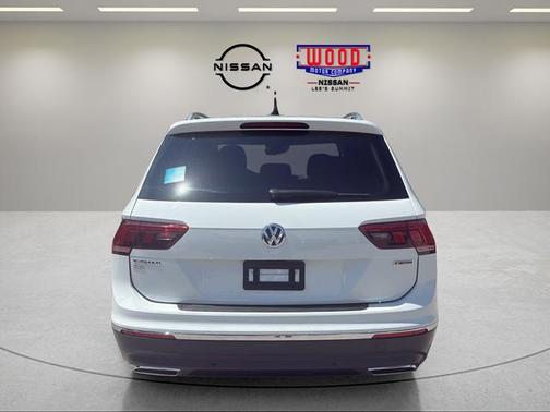 Pure White 2021 Volkswagen Tiguan 2.0T SEL