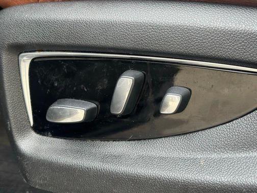 2018 Cadillac Escalade ESV Premium Luxury