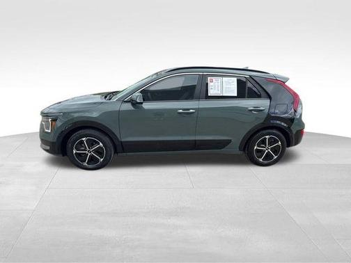 2024 Kia Niro SX