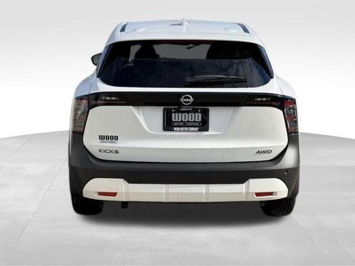2025 Nissan Kicks SV