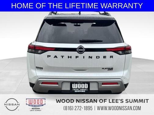 2025 Nissan Pathfinder Platinum