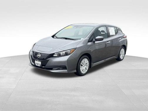 2025 Nissan Leaf S