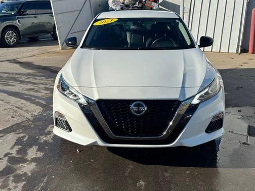 2021 Nissan Altima 2.5 SR