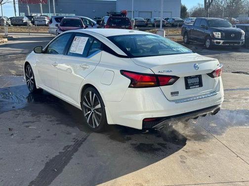 2021 Nissan Altima 2.5 SR