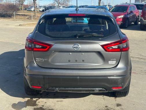 2022 Nissan Rogue Sport S