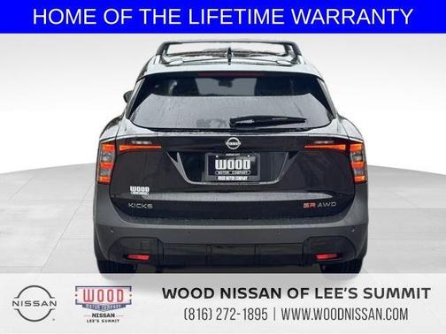 2026 Nissan Kicks SR