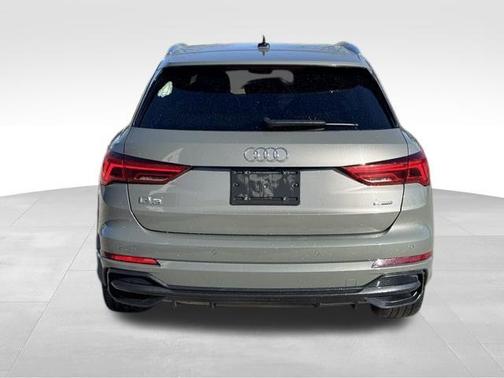 2021 Audi Q3 45 S line Premium