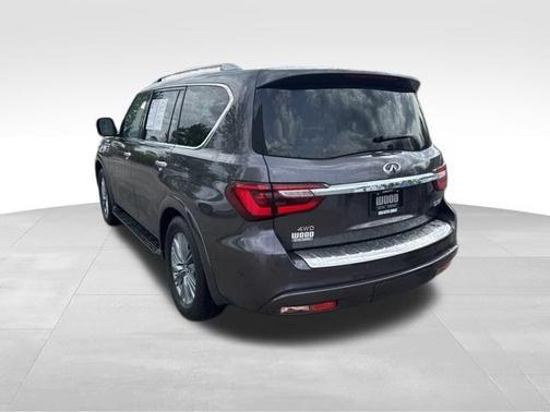 2023 INFINITI QX80 Luxe