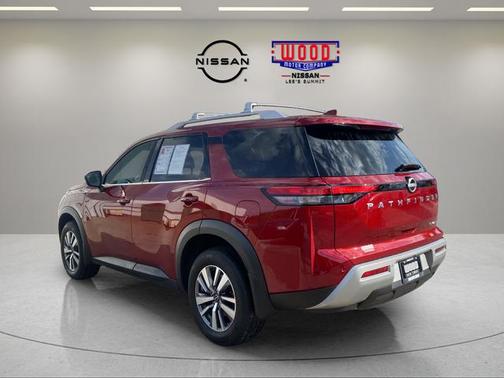 Scarlet Ember 2023 Nissan Pathfinder SL