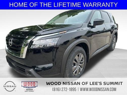 2025 Nissan Pathfinder S