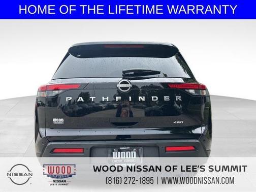 2025 Nissan Pathfinder S
