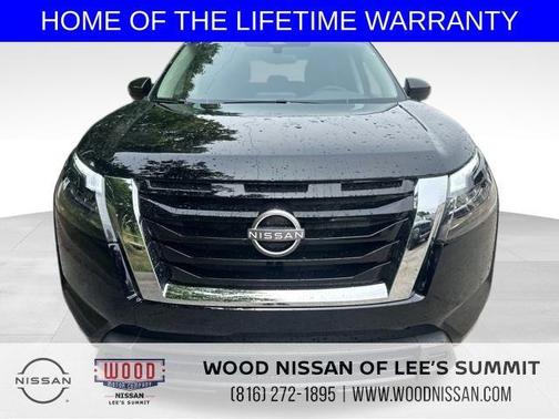 2025 Nissan Pathfinder S