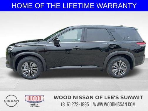 2025 Nissan Pathfinder S