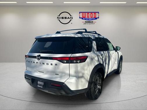 2026 Nissan Pathfinder SV