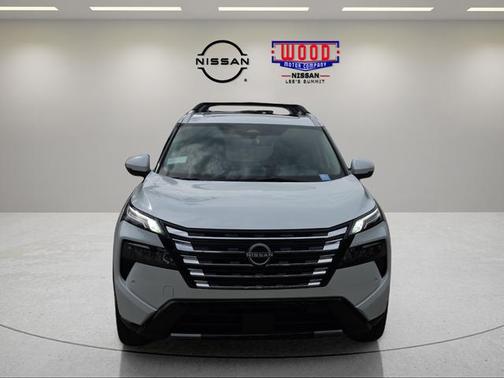 Everest White P 2026 Nissan Rogue Platinum