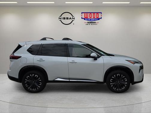Everest White P 2026 Nissan Rogue Platinum