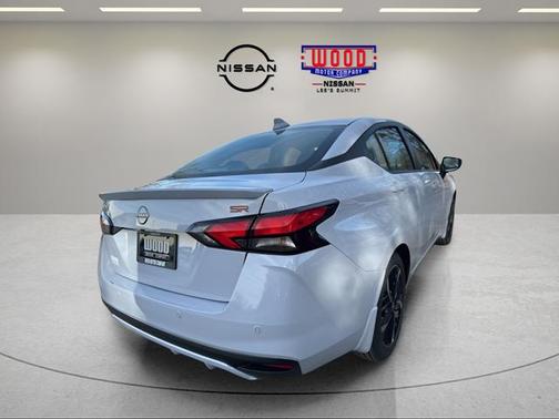 2025 Nissan Versa 1.6 SR