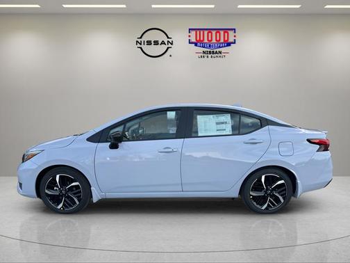 2025 Nissan Versa 1.6 SR