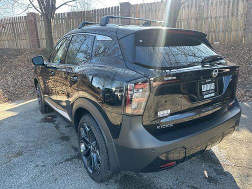 2026 Nissan Kicks SR