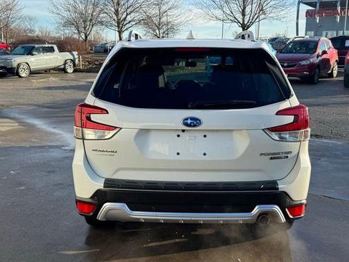2023 Subaru Forester Touring