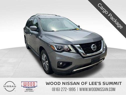 2020 Nissan Pathfinder SV