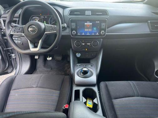 2022 Nissan Leaf S