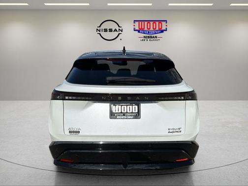 2t Wht Blk Roof 2025 Nissan ARIYA EVOLVE+