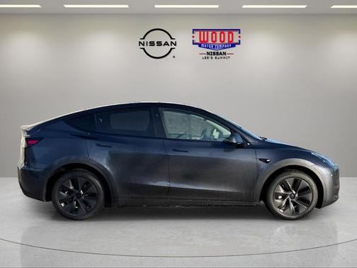 2025 Tesla Model Y Long Range